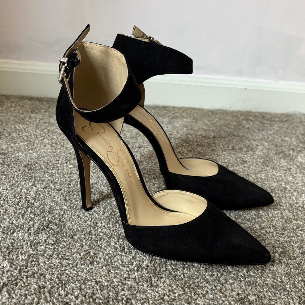 Jessica Simpson Elegant Black Heels